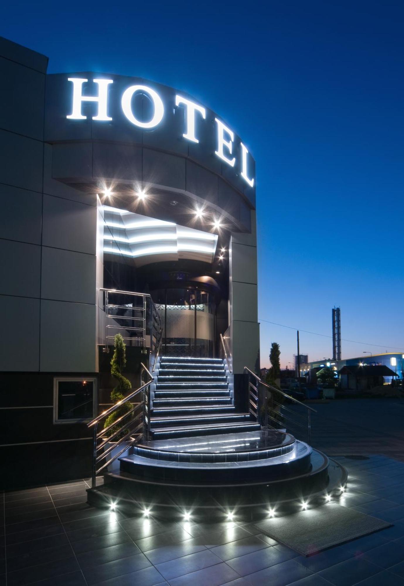 Hotel Zeneva Lux Kragujevac Eksteriør bilde