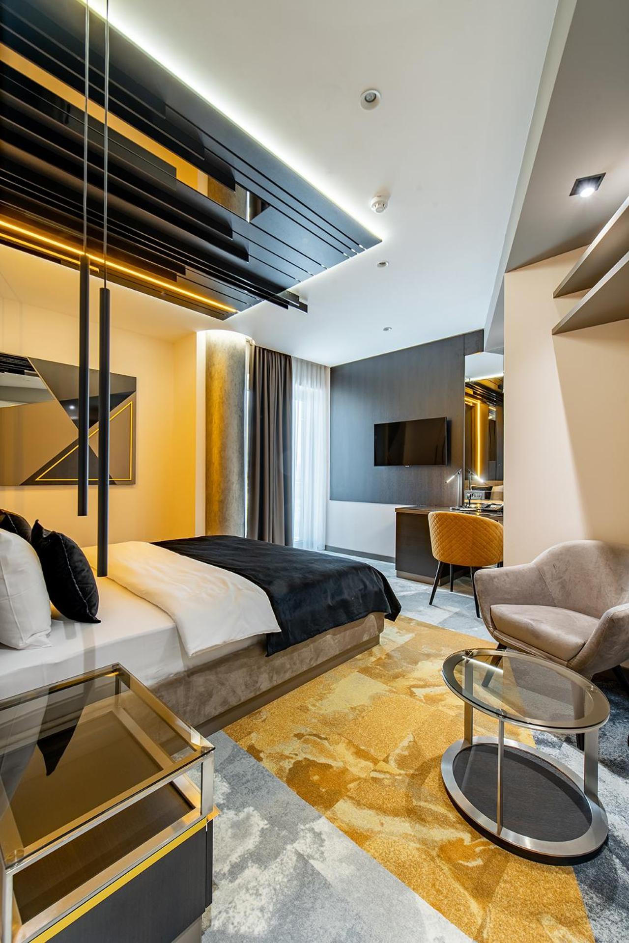 Hotel Zeneva Lux Kragujevac Eksteriør bilde
